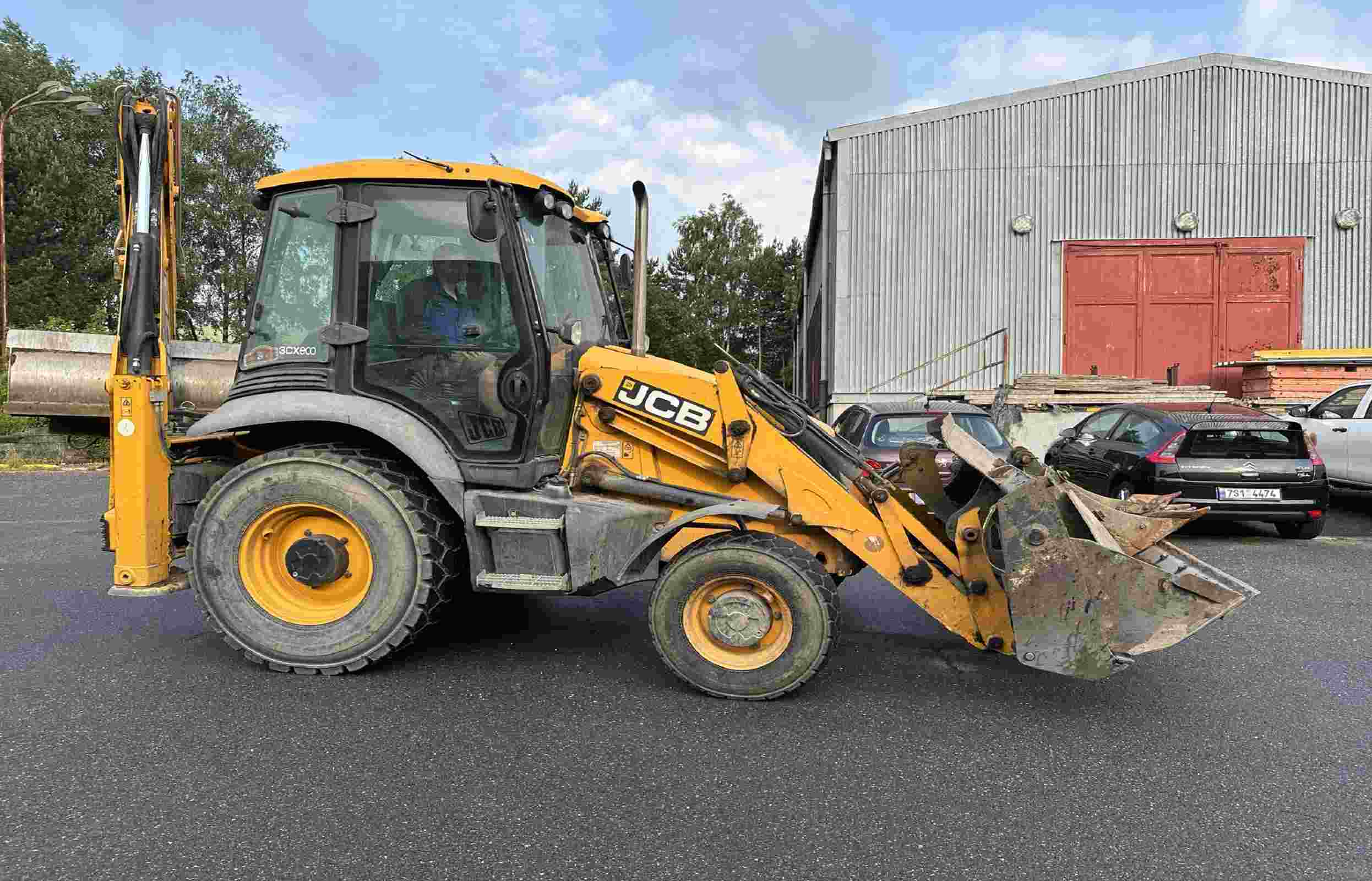 jcb_3cx-1